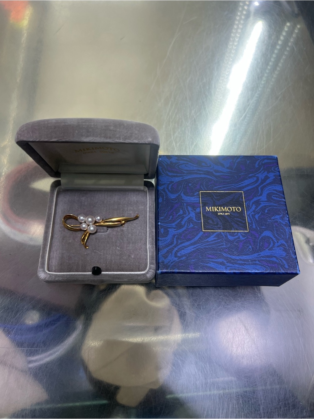 Mikimoto 18K Gold Pearl Brooch